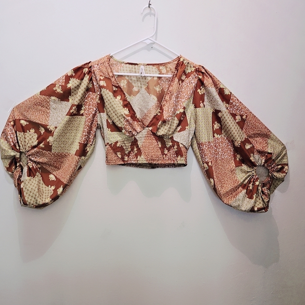 Patchwork Balloon Sleeve Crop Top - image 1